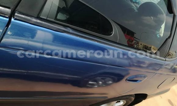 Sayi Na hannu Toyota Avensis Blue Mota in Yaounde a Babban Kamaru Sayi Na hannu Toyota Avensis Blue Mota in Yaounde a Babban Kamaru