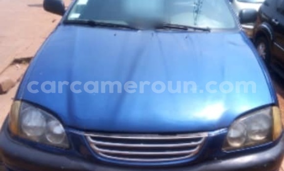 Sayi Na hannu Toyota Avensis Blue Mota in Yaounde a Babban Kamaru Sayi Na hannu Toyota Avensis Blue Mota in Yaounde a Babban Kamaru