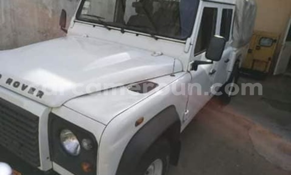 Acheter Occasion Voiture Land Rover Defender Blanc à Yaoundé, Central Cameroon Acheter Occasion Voiture Land Rover Defender Blanc à Yaoundé, Central Cameroon