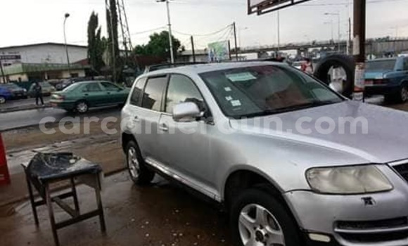 Acheter Occasion Voiture Volkswagen Touareg Gris à Yaoundé, Central Cameroon Acheter Occasion Voiture Volkswagen Touareg Gris à Yaoundé, Central Cameroon