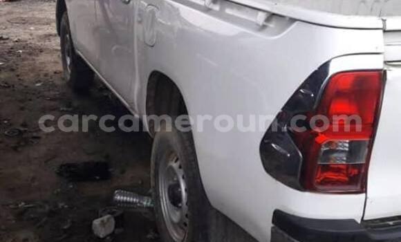 Acheter Occasion Voiture Toyota Hilux Blanc à Douala, Littoral Cameroon Acheter Occasion Voiture Toyota Hilux Blanc à Douala, Littoral Cameroon