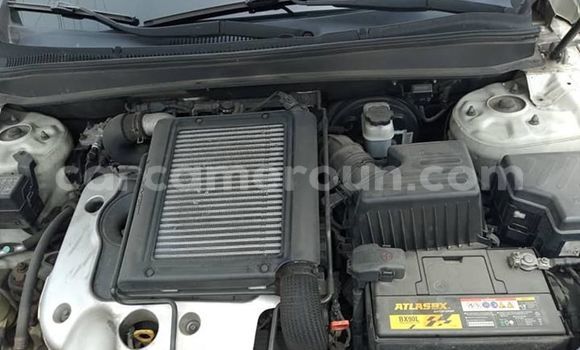 Buy Used Hyundai Santa Fe White Car in Douala in Littoral Cameroon Buy Used Hyundai Santa Fe White Car in Douala in Littoral Cameroon