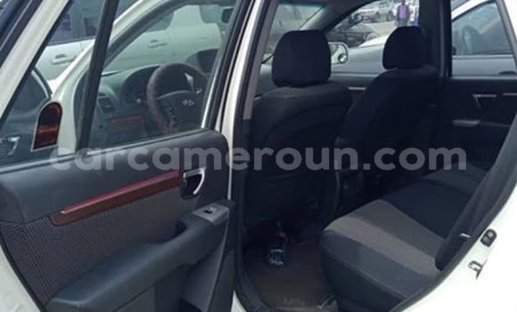 Buy Used Hyundai Santa Fe White Car in Douala in Littoral Cameroon Buy Used Hyundai Santa Fe White Car in Douala in Littoral Cameroon
