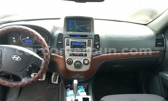 Buy Used Hyundai Santa Fe White Car in Douala in Littoral Cameroon Buy Used Hyundai Santa Fe White Car in Douala in Littoral Cameroon