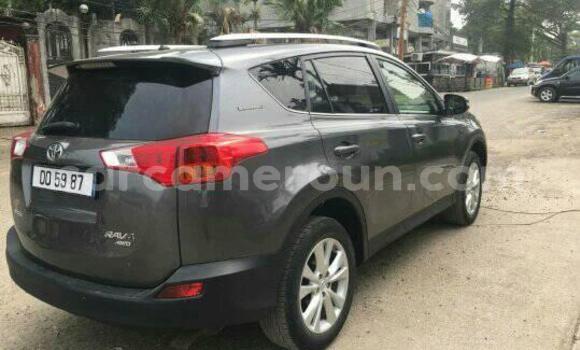 Acheter Occasion Voiture Toyota RAV4 Noir à Douala, Littoral Cameroon Acheter Occasion Voiture Toyota RAV4 Noir à Douala, Littoral Cameroon