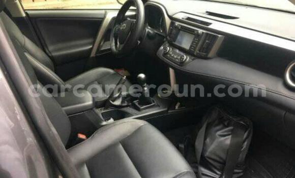 Acheter Occasion Voiture Toyota RAV4 Noir à Douala, Littoral Cameroon Acheter Occasion Voiture Toyota RAV4 Noir à Douala, Littoral Cameroon