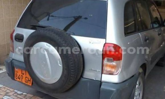 Acheter Occasion Voiture Toyota RAV4 Gris à Douala, Littoral Cameroon Acheter Occasion Voiture Toyota RAV4 Gris à Douala, Littoral Cameroon