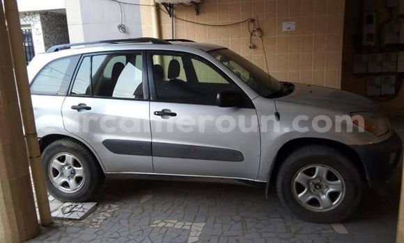 Acheter Occasion Voiture Toyota RAV4 Gris à Douala, Littoral Cameroon Acheter Occasion Voiture Toyota RAV4 Gris à Douala, Littoral Cameroon