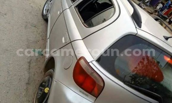Acheter Occasion Voiture Toyota Yaris Gris à Douala, Littoral Cameroon Acheter Occasion Voiture Toyota Yaris Gris à Douala, Littoral Cameroon