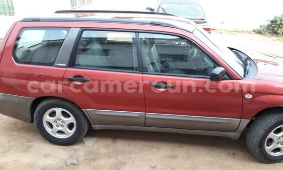 Sayi Na hannu Subaru WRX STi Red Mota in Douala a Ƙasar Kamaru