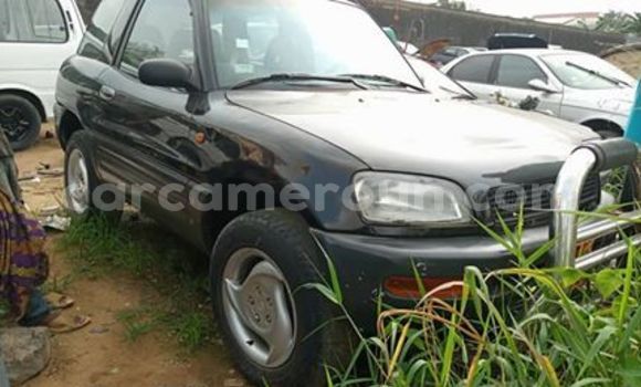 Acheter Occasion Voiture Toyota RAV4 Noir à Yaoundé, Central Cameroon Acheter Occasion Voiture Toyota RAV4 Noir à Yaoundé, Central Cameroon