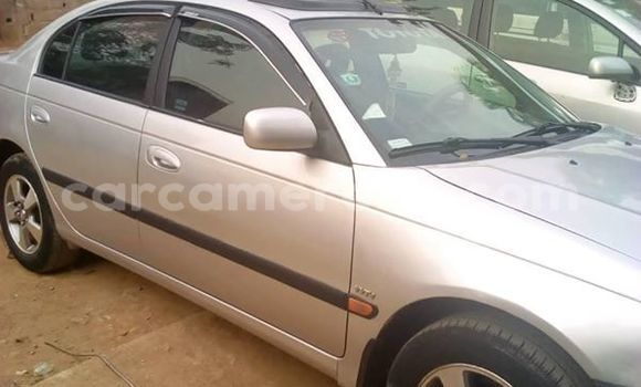 Acheter Occasion Voiture Toyota Avensis Gris à Yaoundé, Central Cameroon Acheter Occasion Voiture Toyota Avensis Gris à Yaoundé, Central Cameroon
