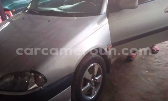 Acheter Occasion Voiture Toyota Avensis Gris à Yaoundé, Central Cameroon Acheter Occasion Voiture Toyota Avensis Gris à Yaoundé, Central Cameroon