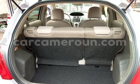 Acheter Occasion Voiture Toyota Vitz Gris à Yaoundé, Central Cameroon Acheter Occasion Voiture Toyota Vitz Gris à Yaoundé, Central Cameroon