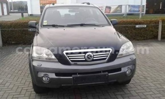 Acheter Occasion Voiture Kia Sorento Noir à Yaoundé, Central Cameroon Acheter Occasion Voiture Kia Sorento Noir à Yaoundé, Central Cameroon