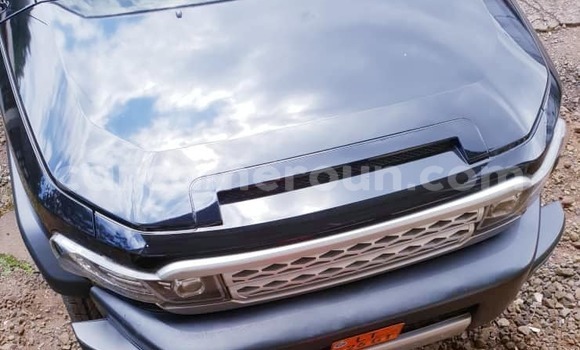 Buy Used Toyota FJ Cruiser Blue Car in Douala in Littoral Cameroon Buy Used Toyota FJ Cruiser Blue Car in Douala in Littoral Cameroon