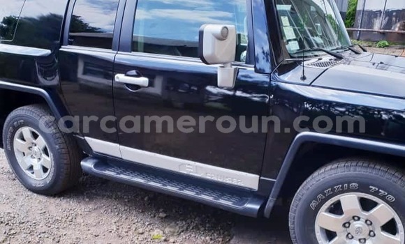Buy Used Toyota FJ Cruiser Blue Car in Douala in Littoral Cameroon Buy Used Toyota FJ Cruiser Blue Car in Douala in Littoral Cameroon