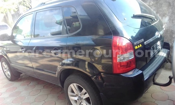 Buy Used Hyundai Tucson Blue Car in Douala in Littoral Cameroon Buy Used Hyundai Tucson Blue Car in Douala in Littoral Cameroon