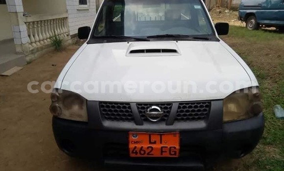 Acheter Occasion Voiture Nissan Hardbody Blanc à Yaoundé, Central Cameroon Acheter Occasion Voiture Nissan Hardbody Blanc à Yaoundé, Central Cameroon
