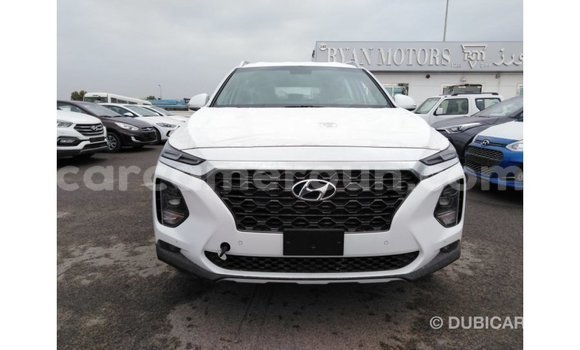 Acheter Import Voiture Hyundai Santa Fe Blanc à Import - Dubai, Adamawa Acheter Import Voiture Hyundai Santa Fe Blanc à Import - Dubai, Adamawa