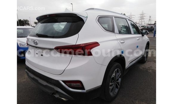 Acheter Import Voiture Hyundai Santa Fe Blanc à Import - Dubai, Adamawa Acheter Import Voiture Hyundai Santa Fe Blanc à Import - Dubai, Adamawa