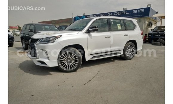 Sayi Imported Lexus LX White Mota in Import - Dubai a Adamawa Sayi Imported Lexus LX White Mota in Import - Dubai a Adamawa