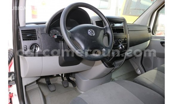 Acheter Import Utilitaire Volkswagen TRUCK Rouge à Import - Dubai, Adamawa