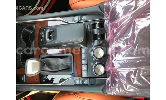 Acheter Import Voiture Lexus LX Blanc à Import - Dubai, Adamawa Acheter Import Voiture Lexus LX Blanc à Import - Dubai, Adamawa