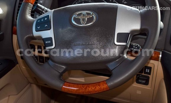 Acheter Import Voiture Toyota Land Cruiser Noir à Import - Dubai, Adamawa Acheter Import Voiture Toyota Land Cruiser Noir à Import - Dubai, Adamawa