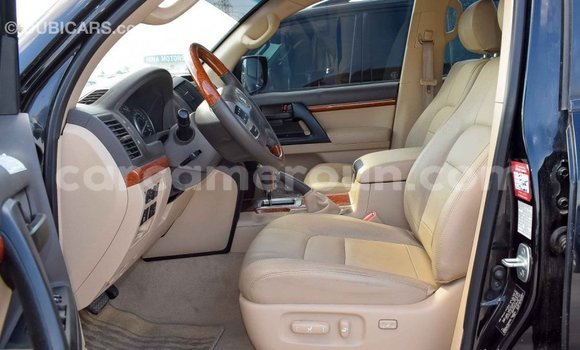 Acheter Import Voiture Toyota Land Cruiser Noir à Import - Dubai, Adamawa Acheter Import Voiture Toyota Land Cruiser Noir à Import - Dubai, Adamawa