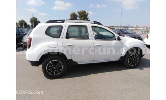Acheter Import Voiture Renault Duster Blanc à Import - Dubai, Adamawa Acheter Import Voiture Renault Duster Blanc à Import - Dubai, Adamawa