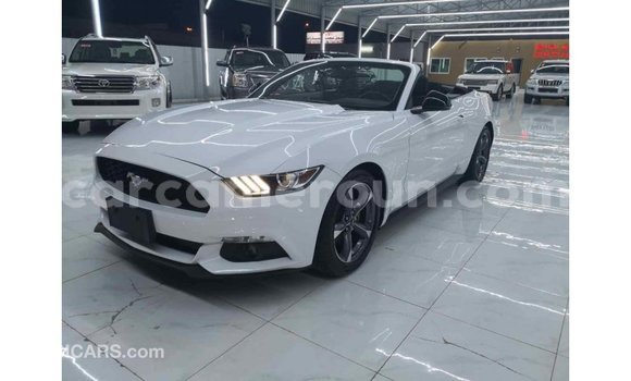 Sayi Imported Ford Mustang White Mota in Import - Dubai a Adamawa Sayi Imported Ford Mustang White Mota in Import - Dubai a Adamawa