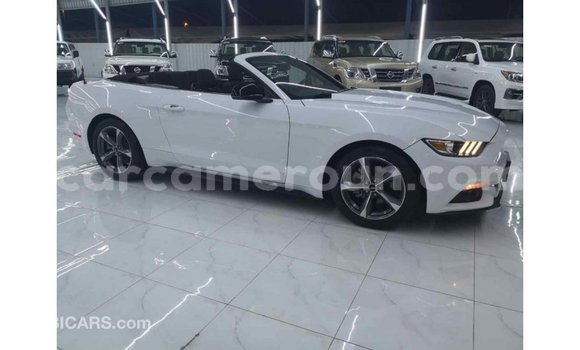 Sayi Imported Ford Mustang White Mota in Import - Dubai a Adamawa Sayi Imported Ford Mustang White Mota in Import - Dubai a Adamawa