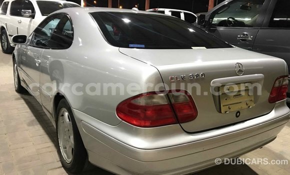 Acheter Import Voiture Mercedes‒Benz 190 (W201) Autre à Import - Dubai, Adamawa Acheter Import Voiture Mercedes‒Benz 190 (W201) Autre à Import - Dubai, Adamawa