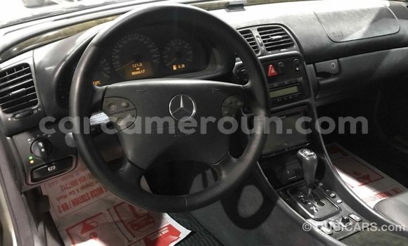 Acheter Import Voiture Mercedes‒Benz 190 (W201) Autre à Import - Dubai, Adamawa Acheter Import Voiture Mercedes‒Benz 190 (W201) Autre à Import - Dubai, Adamawa