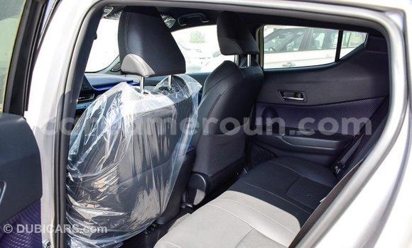 Acheter Import Voiture Toyota C-HR Autre à Import - Dubai, Adamawa Acheter Import Voiture Toyota C-HR Autre à Import - Dubai, Adamawa