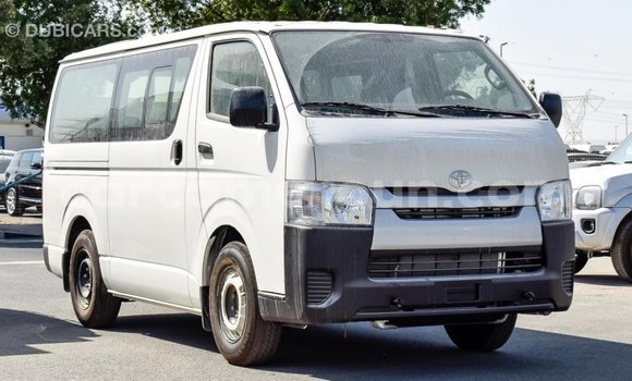 Sayi Imported Toyota Hiace White Mota in Import - Dubai a Adamawa Sayi Imported Toyota Hiace White Mota in Import - Dubai a Adamawa