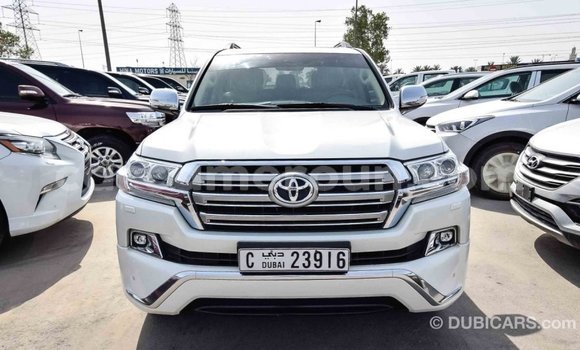Buy Import Toyota Land Cruiser White Car in Import - Dubai in Adamawa Buy Import Toyota Land Cruiser White Car in Import - Dubai in Adamawa