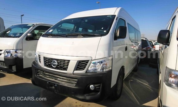 Buy Import Nissan Evalia White Truck in Import - Dubai in Adamawa Buy Import Nissan Evalia White Truck in Import - Dubai in Adamawa