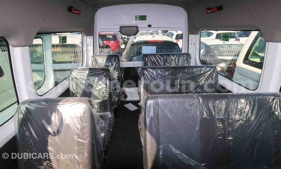 Buy Import Nissan Evalia White Truck in Import - Dubai in Adamawa Buy Import Nissan Evalia White Truck in Import - Dubai in Adamawa