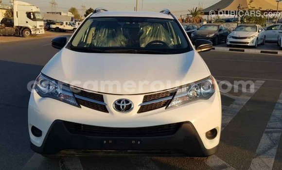 Acheter Import Voiture Toyota RAV4 Blanc à Import - Dubai, Adamawa Acheter Import Voiture Toyota RAV4 Blanc à Import - Dubai, Adamawa