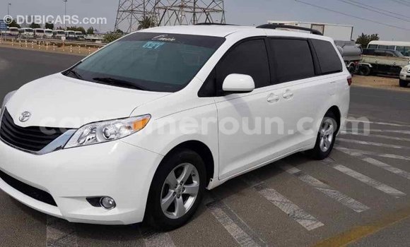 Buy Import Toyota Sienna White Car in Import - Dubai in Adamawa Buy Import Toyota Sienna White Car in Import - Dubai in Adamawa