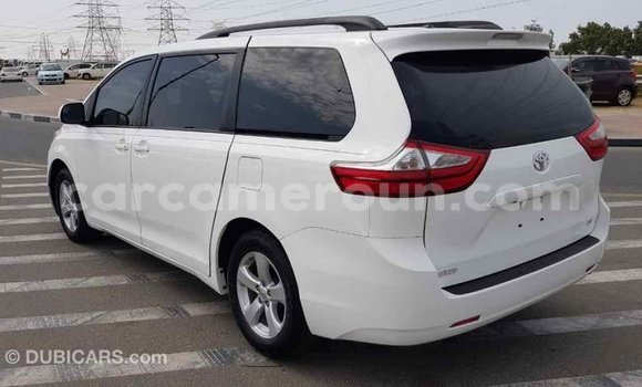 Buy Import Toyota Sienna White Car in Import - Dubai in Adamawa Buy Import Toyota Sienna White Car in Import - Dubai in Adamawa