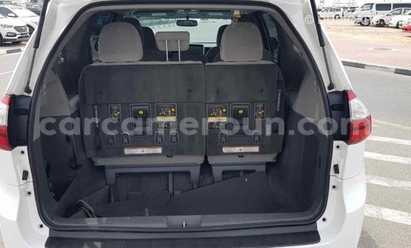 Buy Import Toyota Sienna White Car in Import - Dubai in Adamawa Buy Import Toyota Sienna White Car in Import - Dubai in Adamawa