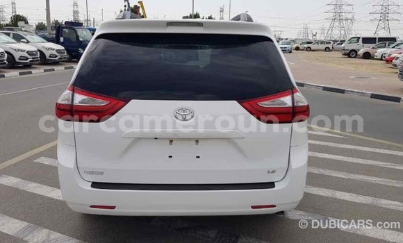 Buy Import Toyota Sienna White Car in Import - Dubai in Adamawa Buy Import Toyota Sienna White Car in Import - Dubai in Adamawa