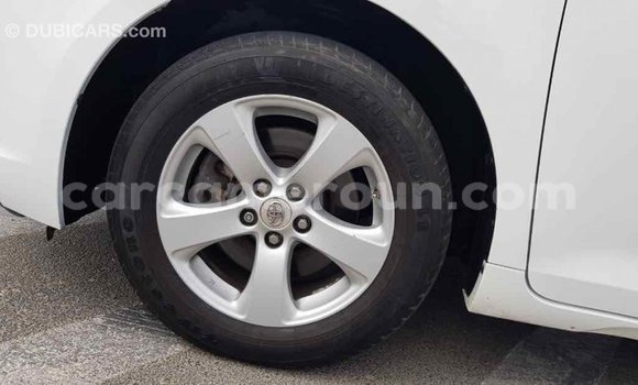 Buy Import Toyota Sienna White Car in Import - Dubai in Adamawa Buy Import Toyota Sienna White Car in Import - Dubai in Adamawa