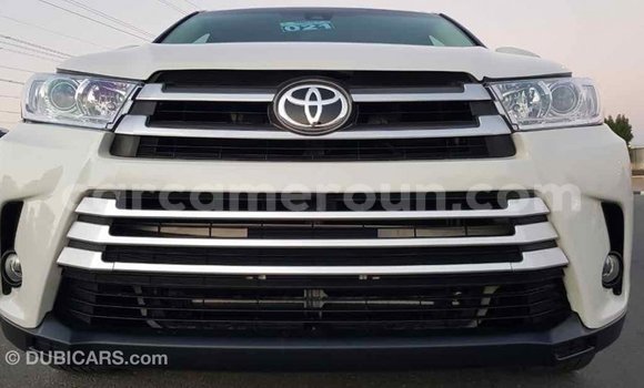 Buy Import Toyota Highlander White Car in Import - Dubai in Adamawa Buy Import Toyota Highlander White Car in Import - Dubai in Adamawa