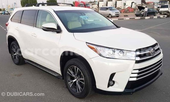 Buy Import Toyota Highlander White Car in Import - Dubai in Adamawa Buy Import Toyota Highlander White Car in Import - Dubai in Adamawa