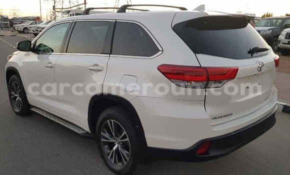 Buy Import Toyota Highlander White Car in Import - Dubai in Adamawa Buy Import Toyota Highlander White Car in Import - Dubai in Adamawa