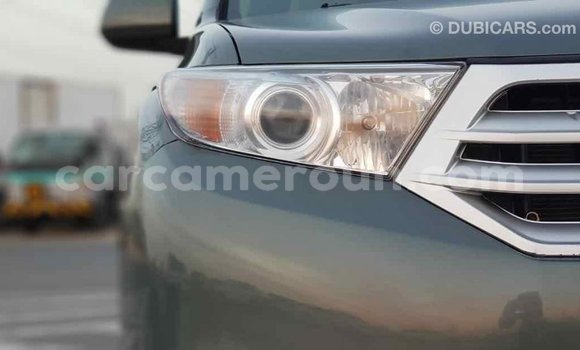 Buy Import Toyota Highlander Green Car in Import - Dubai in Adamawa Buy Import Toyota Highlander Green Car in Import - Dubai in Adamawa
